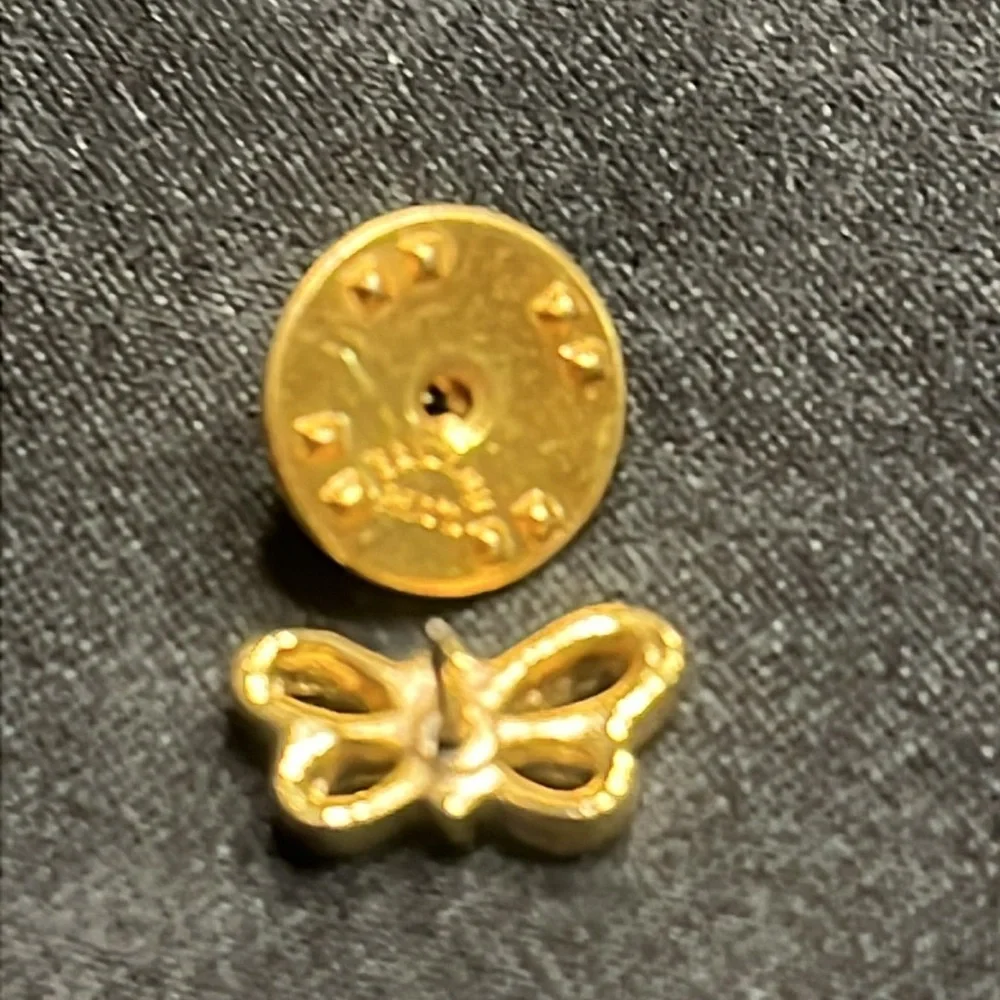 Vintage elegant gold